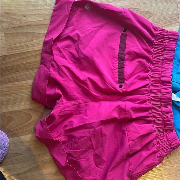 Women's Lululemon Spring Breakaway Blue and Pink Shorts - Picture 3 of 5